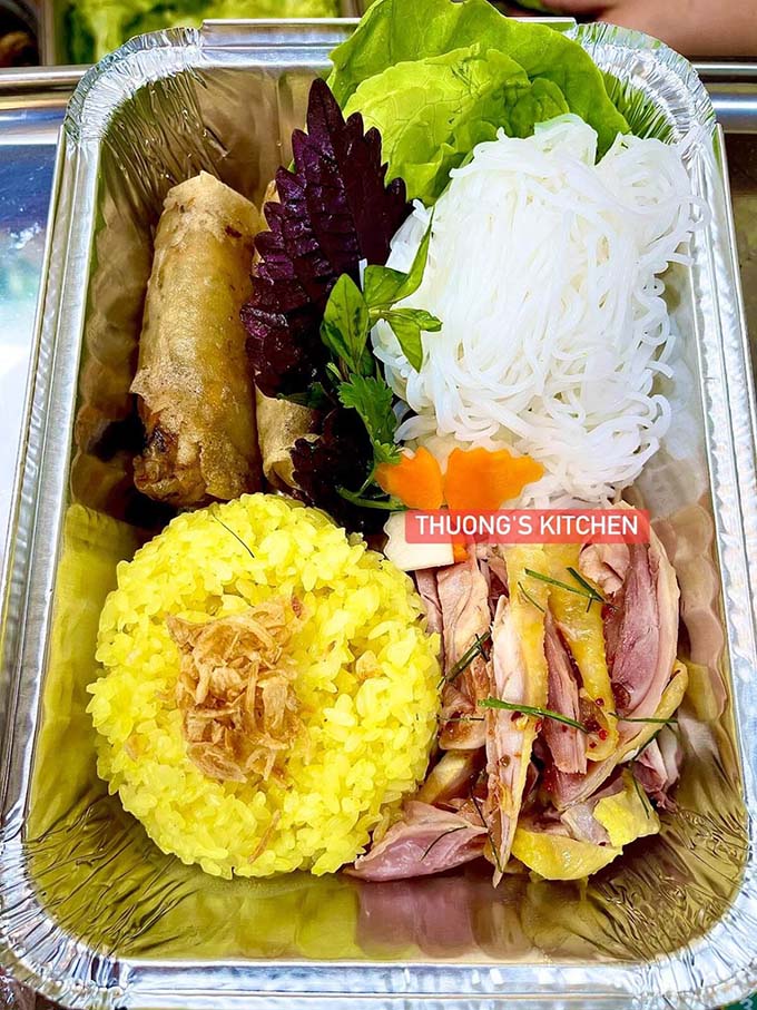 khay giấy bạc 850ml đựng cơm gà