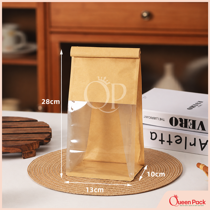 Mẫu túi giấy kraft dài cửa sổ trong đựng bánh mì.